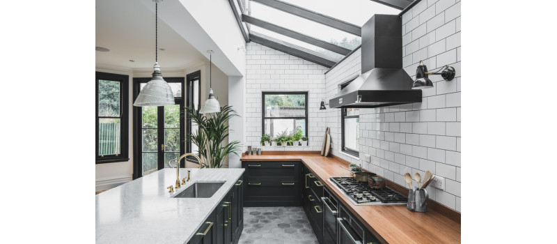 From Bland to Grand: 5 Benefits of Choosing Black Kitchen Cabinet